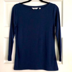 NEVER WORN- Vineyard Vines Simple Boatneck Tee